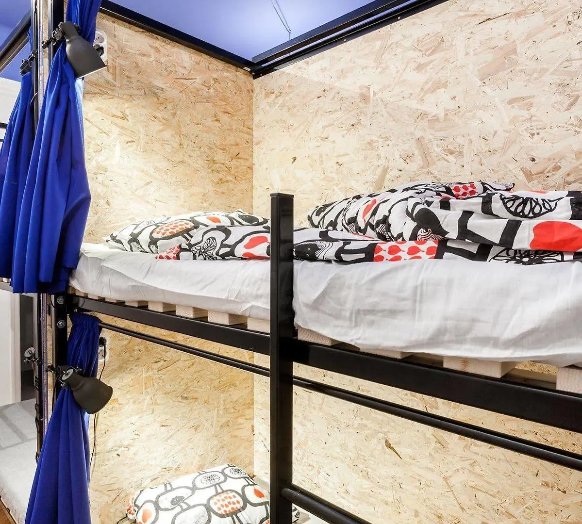 בודפשט Homeplus Hostel 0*,